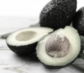 La palta un excelente alimento y un aliado de la belleza.